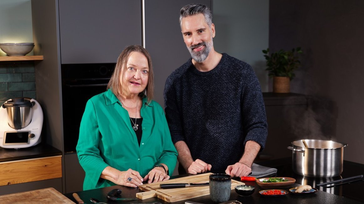 Corinna Elling-Audersch und Tim Feldner in der Streaming-Küche